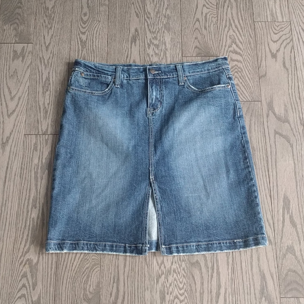 Beautiful  denim skirt by SB denim🌸🍀🍀